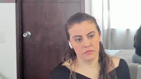 Snapshot of maxzy_star chatting on 5, 7, 2026 Victoria online show from 5, 7, 2026