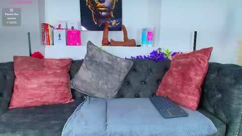 Snapshot of may_wood chatting on 30, 9, 2025 may_wood online show from 30, 9, 2025