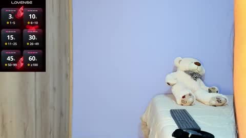 Snapshot of maya__fox chatting on 12, 3, 2025 OF mayitta19 online show from 12, 3, 2025