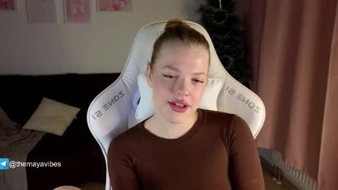 Snapshot of maya_blonde18 chatting on 18, 1, 2026 Maya online show from 18, 1, 2026