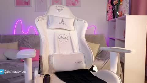 Snapshot of maya_blonde18 chatting on 3, 2, 2026 Maya online show from 3, 2, 2026