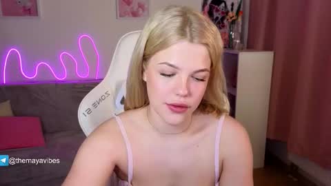 Snapshot of maya_blonde18 chatting on 15, 2, 2026 Maya online show from 15, 2, 2026