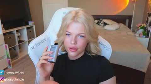 Maya online show from 11, 4, 2026