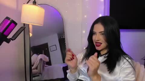Snapshot of maya_blue_ chatting on 16, 7, 2026 Maya online show from 16, 7, 2026