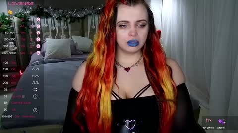 Snapshot of maya_mils chatting on 8, 1, 2025 Maya Mils online show from 8, 1, 2025