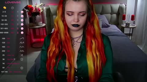 Snapshot of maya_mils chatting on 24, 1, 2025 Maya Mils online show from 24, 1, 2025