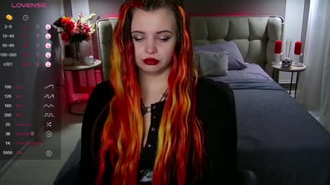 Snapshot of maya_mils chatting on 25, 1, 2025 Maya Mils online show from 25, 1, 2025