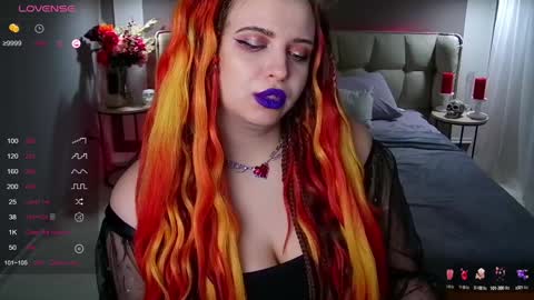 Snapshot of maya_mils chatting on 3, 2, 2025 Maya Mils online show from 3, 2, 2025