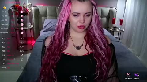 Snapshot of maya_mils chatting on 12, 2, 2025 Maya Mils online show from 12, 2, 2025