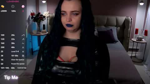 Snapshot of maya_mils chatting on 4, 10, 2025 Maya Mils online show from 4, 10, 2025