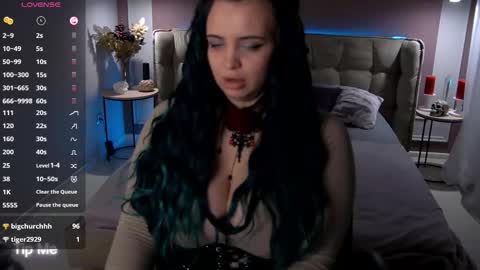 Snapshot of maya_mils chatting on 15, 10, 2025 Maya Mils online show from 15, 10, 2025