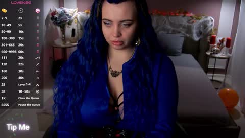 Snapshot of maya_mils chatting on 4, 11, 2025 Maya Mils online show from 4, 11, 2025