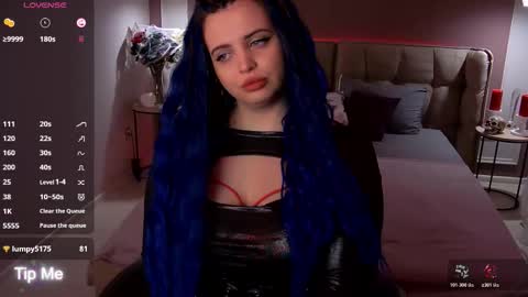 Snapshot of maya_mils chatting on 13, 11, 2025 Maya Mils online show from 13, 11, 2025