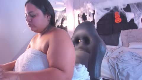 Snapshot of mayacurvy chatting on 2, 11, 2025 MAY online show from 2, 11, 2025