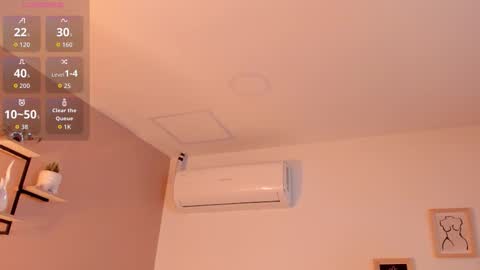 Snapshot of mayaevansmg chatting on 4, 12, 2025 SOFIA online show from 4, 12, 2025