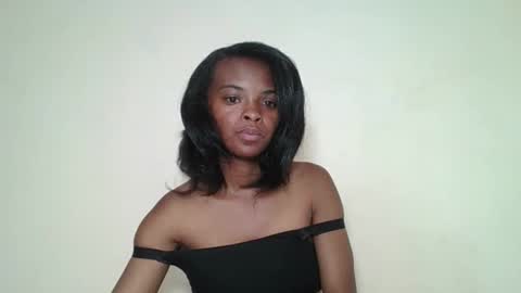 Snapshot of mayalabelle chatting on 12, 11, 2025 mayalabelle online show from 12, 11, 2025