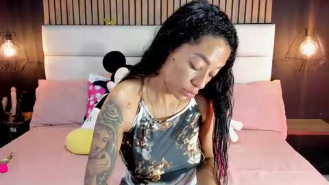 Snapshot of mayarusell01 chatting on 22, 2, 2025 Nicolle Ruselle Hello my lovely schedule for great fun from 630 am and end 800 pm Colombian time I wait for you online show from 22, 2, 2025