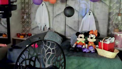 Snapshot of mayarusell01 chatting on 30, 10, 2025 Nicolle Ruselle Hello my lovely schedule for great fun from 630 am and end 800 pm Colombian time I wait for you online show from 30, 10, 2025