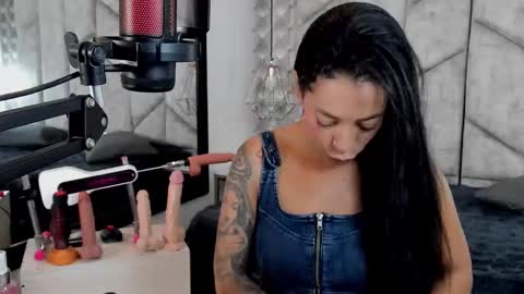 Snapshot of mayarusell01 chatting on 8, 11, 2025 Nicolle Ruselle Hello my lovely schedule for great fun from 630 am and end 800 pm Colombian time I wait for you online show from 8, 11, 2025