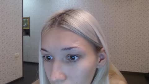 maybe_doll online show from 9, 10, 2025