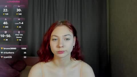 Snapshot of maybe_mia chatting on 1, 2, 2025 Mia GMT2 Mon 3-9 AM Tue 3-9 AM Wed 3-9 AMThur 10 AM - 4 PM Fri 3-9 AM Sat 3-9 AM Sun 3-9 AM. online show from 1, 2, 2025