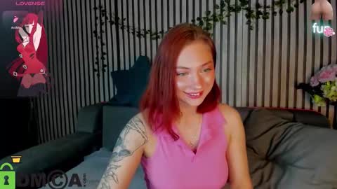 Snapshot of maybe_mia chatting on 19, 12, 2025 Mia GMT2 Mon 3-9 AM Tue 3-9 AM Wed 3-9 AMThur 10 AM - 4 PM Fri 3-9 AM Sat 3-9 AM Sun 3-9 AM. online show from 19, 12, 2025