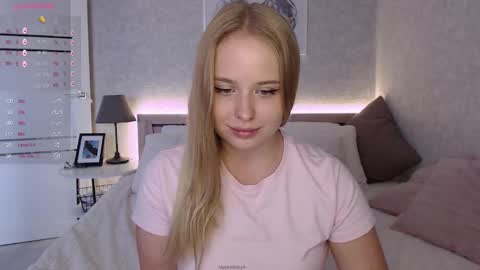 maybebabyx online show from 10, 9, 2025