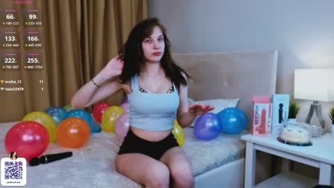 Snapshot of maybetease chatting on 5, 4, 2026 Nika - its my first day here online show from 5, 4, 2026