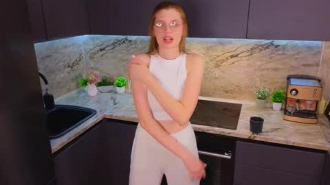 Mia online show from 12, 2, 2025