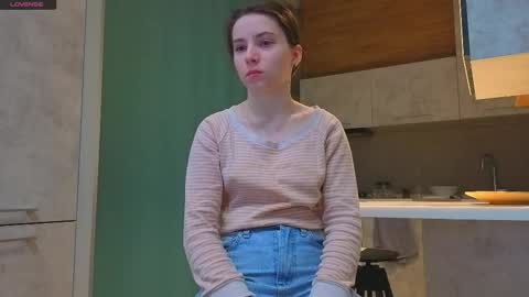 Snapshot of maydacarls chatting on 15, 12, 2025 My name Casey online show from 15, 12, 2025