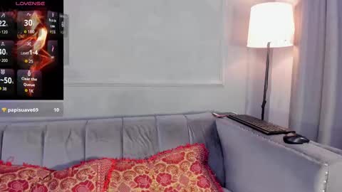 Snapshot of mayevanss chatting on 24, 10, 2025 mayevanss online show from 24, 10, 2025