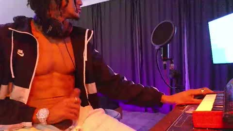 MAYKOL BROWN online show from 13, 1, 2026