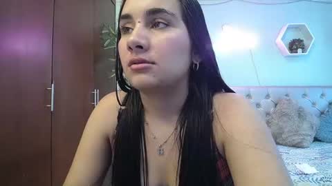 Snapshot of maylin_hornyy19 chatting on 7, 7, 2026 Maylin online show from 7, 7, 2026