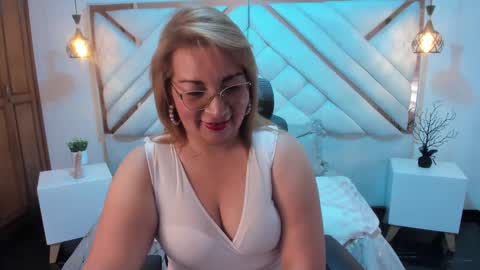 Mailyn online show from 26, 2, 2025