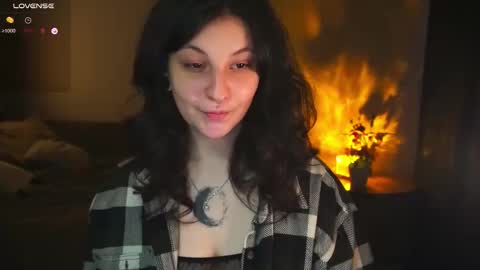 Mary  . online show from 28, 10, 2025