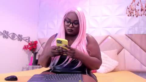 Snapshot of maystorm_ chatting on 4, 10, 2025 May online show from 4, 10, 2025