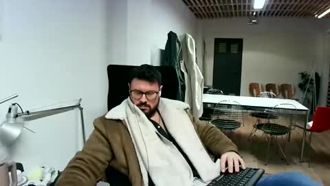 Snapshot of maythe4bwu chatting on 11, 12, 2024 maythe4bwu online show from 11, 12, 2024