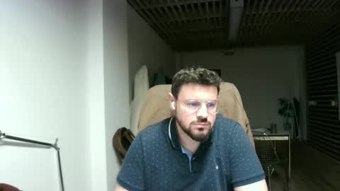 Snapshot of maythe4bwu chatting on 2, 1, 2025 maythe4bwu online show from 2, 1, 2025