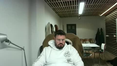 Snapshot of maythe4bwu chatting on 3, 2, 2025 maythe4bwu online show from 3, 2, 2025