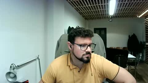 Snapshot of maythe4bwu chatting on 16, 9, 2025 maythe4bwu online show from 16, 9, 2025