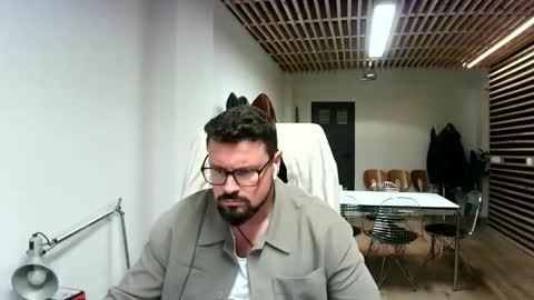 Snapshot of maythe4bwu chatting on 12, 10, 2025 maythe4bwu online show from 12, 10, 2025