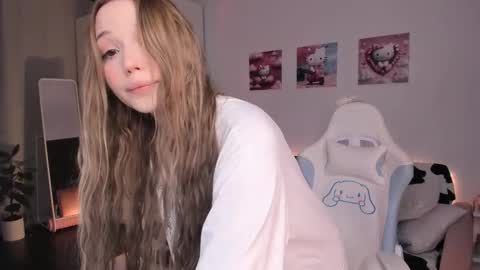  Mila  online show from 10, 2, 2025