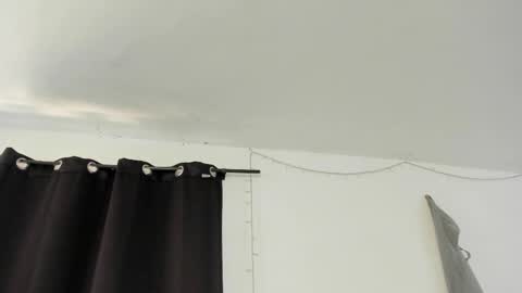 Snapshot of mazikeen_18 chatting on 8, 3, 2025 mazikeen_18 online show from 8, 3, 2025