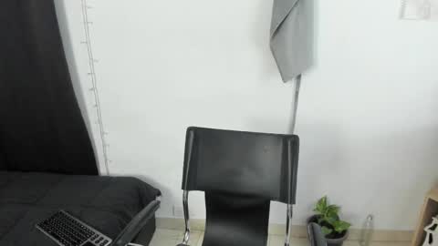 Snapshot of mazikeen_18 chatting on 11, 3, 2025 mazikeen_18 online show from 11, 3, 2025