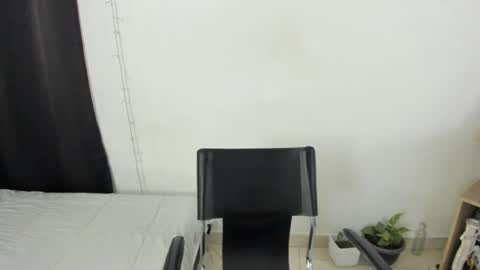 Snapshot of mazikeen_18 chatting on 10, 9, 2025 mazikeen_18 online show from 10, 9, 2025