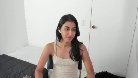 Snapshot of mazikeen_18 chatting on 19, 11, 2025 mazikeen_18 online show from 19, 11, 2025