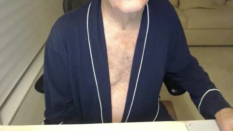 Snapshot of mbeastie chatting on 7, 1, 2026 Beastie online show from 7, 1, 2026