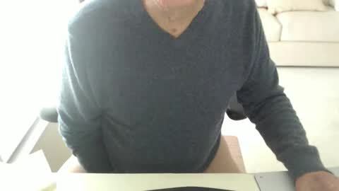 Snapshot of mbeastie chatting on 3, 2, 2026 Beastie online show from 3, 2, 2026