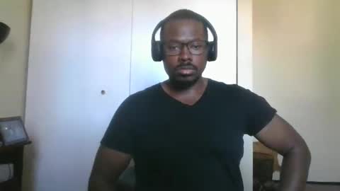 Snapshot of mbsupreme chatting on 19, 12, 2025 Mark online show from 19, 12, 2025