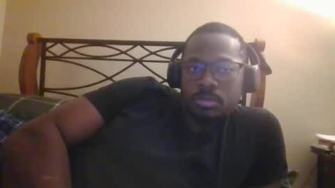 Snapshot of mbsupreme chatting on 23, 12, 2025 Mark online show from 23, 12, 2025